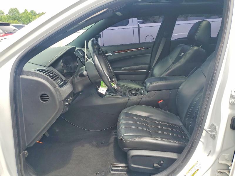 2022 Chrysler 300 VIN 2C3CCABG1NH190774 COPART salvage auction — FRONT END, Salvage Title, sold $7,900 on 2026-08-17 (photo 7)