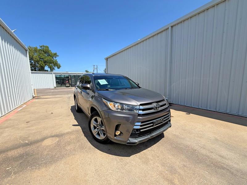 2017 Toyota Highlander VIN 5TDYZRFH0HS188103 COPART salvage auction — MINOR DENT/SCRATCHES, Ms - Certificate Of Title (P), sold $13,500 on 2026-07-23 (photo 1)