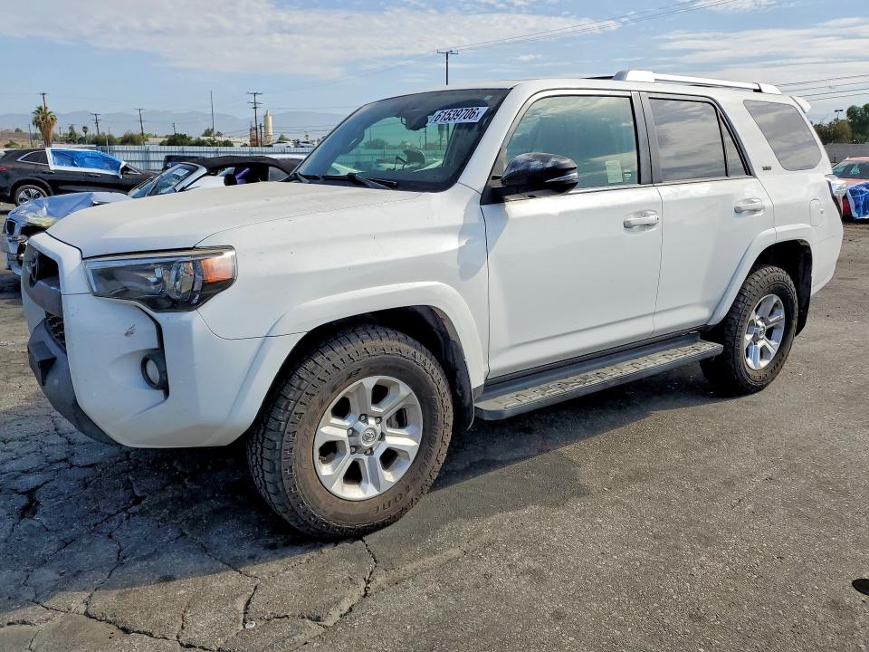 2018 Toyota 4runner VIN JTEBU5JRXJ5533111 COPART salvage auction — MINOR DENT/SCRATCHES, Ca - Salvage Certificate, sold $10,000 on 2026-08-20 (photo 1)
