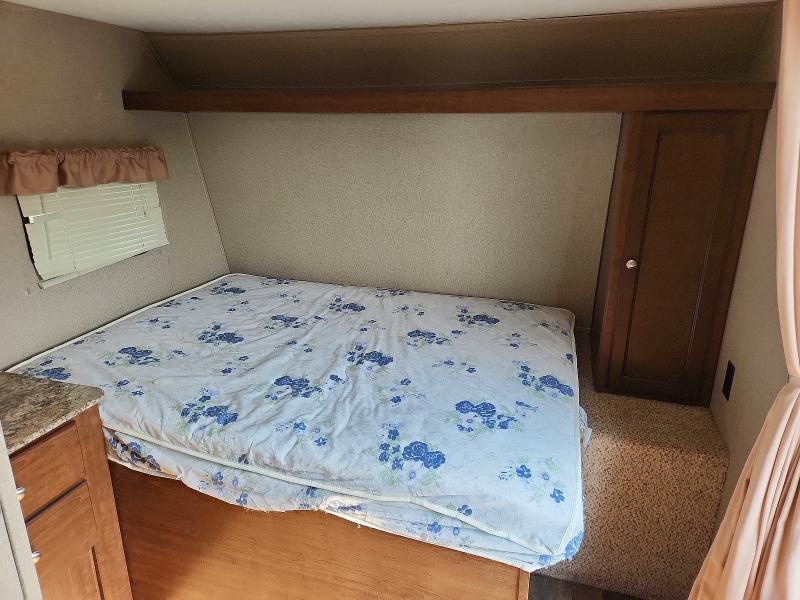 2017 Keystone rv Hideout VIN 4YDT17711HW204832 COPART salvage auction — HAIL, CO - CERTIFICATE OF TITLE, sold $3,100 on 2026-07-28 (photo 8)
