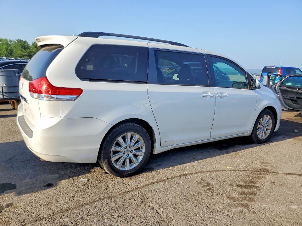 2014 Toyota Sienna VIN 5TDDK3DC3ES085468 COPART salvage auction — UNDERCARRIAGE, Pa - Certificate Of Salvage, sold $1,750 on 2026-07-17 (photo 3)