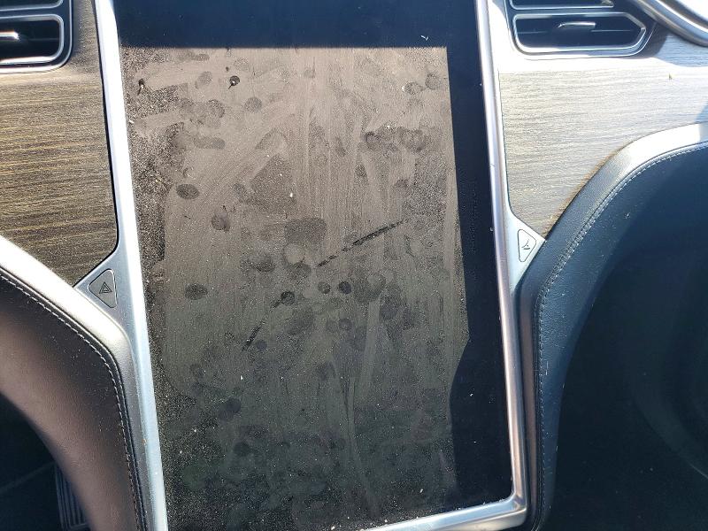 2016 Tesla Model x VIN 5YJXCAE28GF008736 COPART salvage auction — MINOR DENT/SCRATCHES, OK - CERTIFICATE OF TITLE (P), sold $6,000 on 2026-07-30 (photo 9)