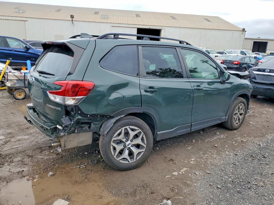 2023 Subaru Forester VIN JF2SKAEC2PH531645 COPART salvage auction — FRONT END, Pa - Certificate Of Salvage, sold $3,350 on 2026-07-15 (photo 3)