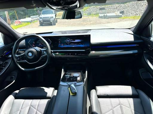 2026 BMW 5er VIN WBA43FJ09TCV72808 COPART salvage auction — FRONT END, Ca - Certificate Of Title, sold $39,750 on 2026-08-24 (photo 7)