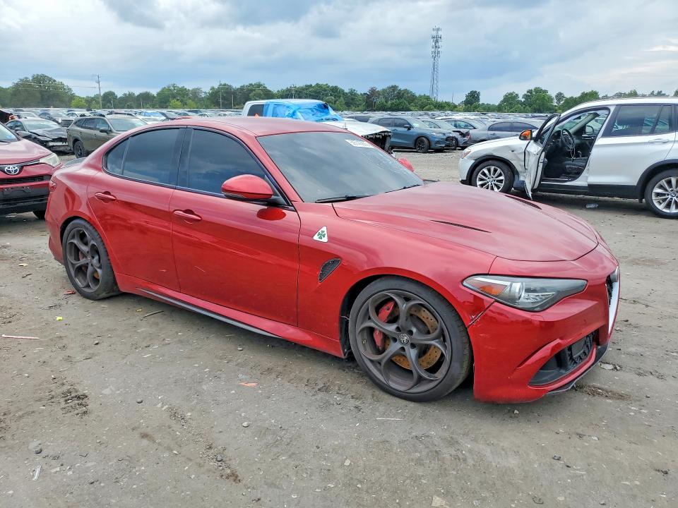 2017 Alfa romeo VIN ZARFAEAV2H7547696 COPART salvage auction — FRONT END, Va - Certificate Of Title (P), sold $15,300 on 2026-07-29 (photo 4)