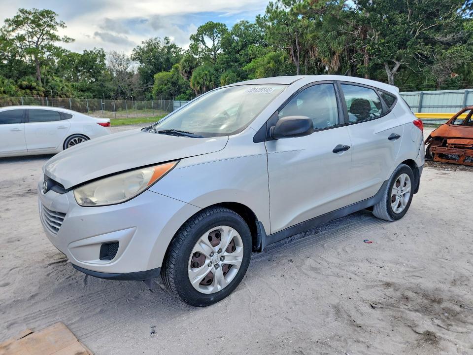 2011 Hyundai Tucson VIN KM8JT3AB3BU285247 COPART salvage auction — REAR END, FL - CERT OF TITLE SLVG REBUILDABLE, sold $1,800 on 2026-07-22 (photo 1)
