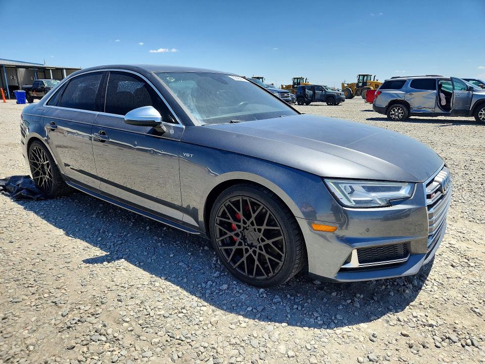 2018 Audi Rs4 VIN WAUB4AF4XJA002487 COPART salvage auction — HAIL, Co - Certificate Of Title, sold $9,700 on 2026-07-30 (photo 4)