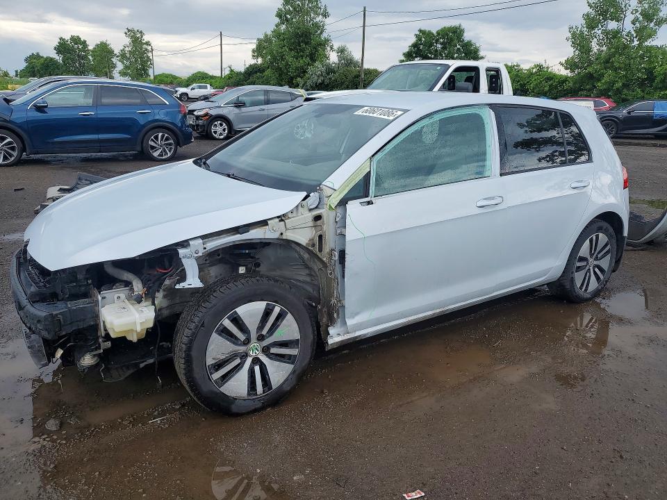 2018 Volkswagen E-golf VIN WVWPR7AU4JW908111 COPART salvage auction — FRONT END, Qc - Gravement Accidente, sold $3,250 on 2026-08-18 (photo 1)
