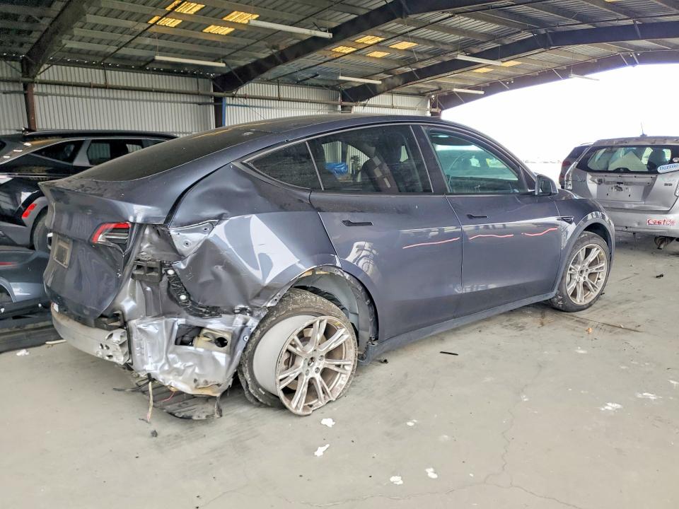 2023 Tesla Model y VIN 7SAYGDEE6PF599866 COPART salvage auction — REAR END, Ca - Salvage Certificate, sold $7,200 on 2026-07-16 (photo 3)