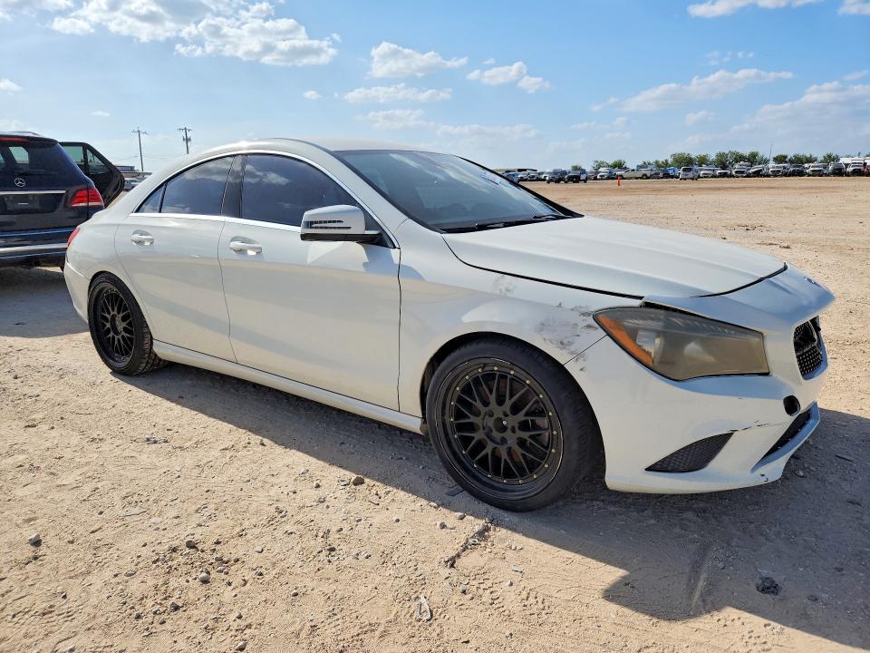 2016 Mercedes-benz Cla-klasse VIN WDDSJ4EB3GN339054 COPART salvage auction — MINOR DENT/SCRATCHES, Tx - Certificate Of Title, sold $3,250 on 2026-08-10 (photo 4)