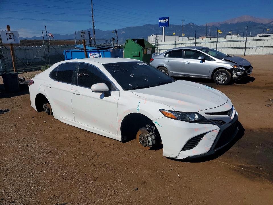 2019 Toyota Camry VIN 4T1B11HK7KU186371 COPART salvage auction — VANDALISM, Co - Salvage Title, sold $2,800 on 2026-07-29 (photo 4)