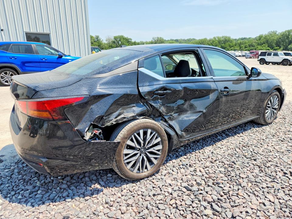 2026 Nissan Altima VIN 1N4BL4DV9TN306799 COPART salvage auction — SIDE, Fl - Certificate Of Title, sold $7,200 on 2026-07-29 (photo 3)