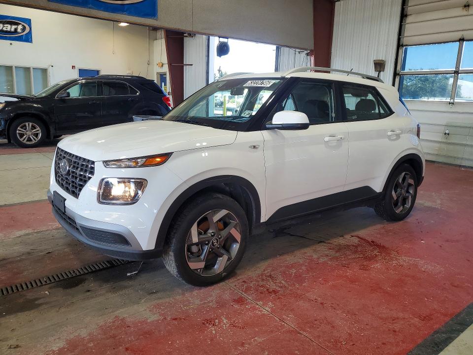 2025 Hyundai Venue VIN KMHRC8A37SU388843 — COPART salvage auction photo