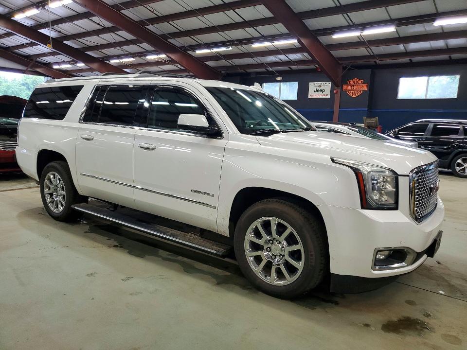 2016 Gmc Yukon xl VIN 1GKS2HKJ6GR253860 COPART salvage auction — MINOR DENT/SCRATCHES, NH - CERTIFICATE OF TITLE (P), sold $12,000 on 2026-07-27 (photo 4)