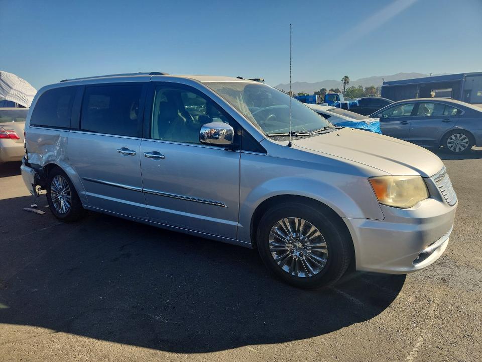 2011 Chrysler Town & country VIN 2A4RR6DG7BR797907 COPART salvage auction — REAR END, Ca - Salvage Certificate, sold $325 on 2026-07-22 (photo 4)