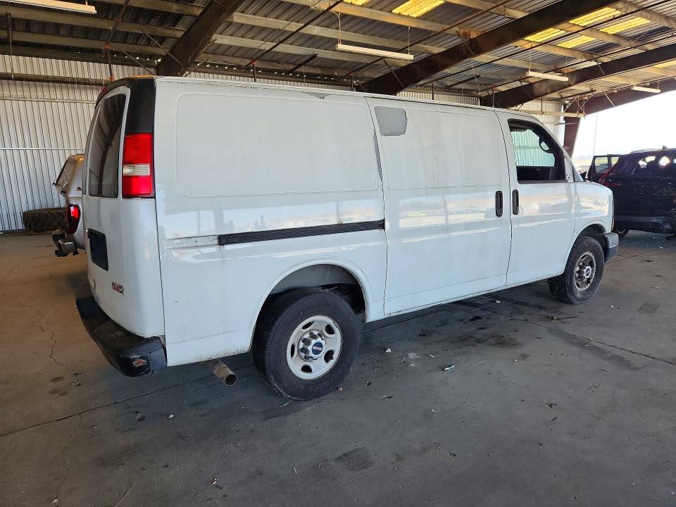 2013 Gmc Savana VIN 1GTW7FCA6D1101525 COPART salvage auction — MINOR DENT/SCRATCHES, Ca - Dis/Dlr/Exp Only Clean Title, sold $20 on 2026-07-27 (photo 3)