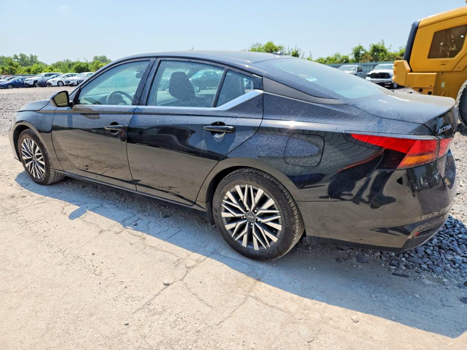 2026 Nissan Altima VIN 1N4BL4DV9TN306799 COPART salvage auction — SIDE, Fl - Certificate Of Title, sold $7,200 on 2026-07-29 (photo 2)