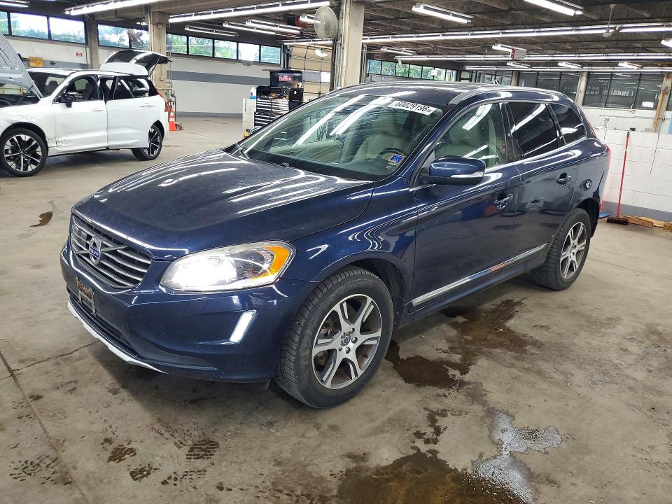 2015 Volvo Xc60 VIN YV4902RM7F2734914 COPART salvage auction — MINOR DENT/SCRATCHES, Wi - Certificate Of Title, sold $1,750 on 2026-07-27 (photo 1)