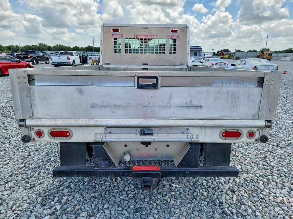 2019 Ford Transit VIN 1FDYR5ZMXKKA40729 COPART salvage auction — MINOR DENT/SCRATCHES, MI - CERTIFICATE OF TITLE, sold $10,500 on 2026-08-03 (photo 6)