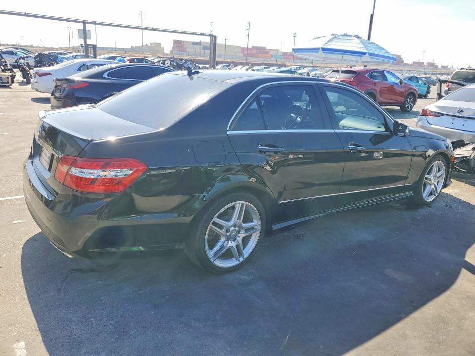 2013 Mercedes-benz E-klasse VIN WDDHF5KB5DA747421 COPART salvage auction — NORMAL WEAR, Ca - Dis/Dlr/Exp Only Clean Title, sold $3,600 on 2026-08-06 (photo 3)