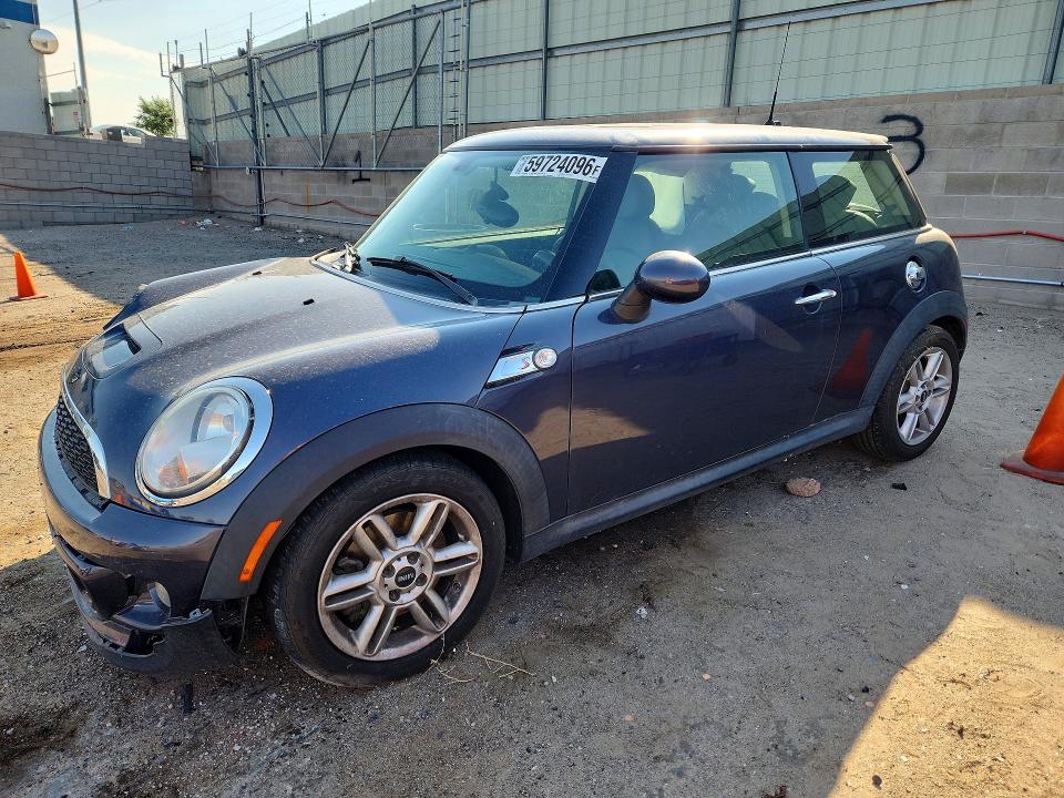 2013 Mini Cooper VIN WMWSV3C54DT396745 COPART salvage auction — FRONT END, Nm - Cert Of Title-Salvage, sold $375 on 2026-08-10 (photo 1)