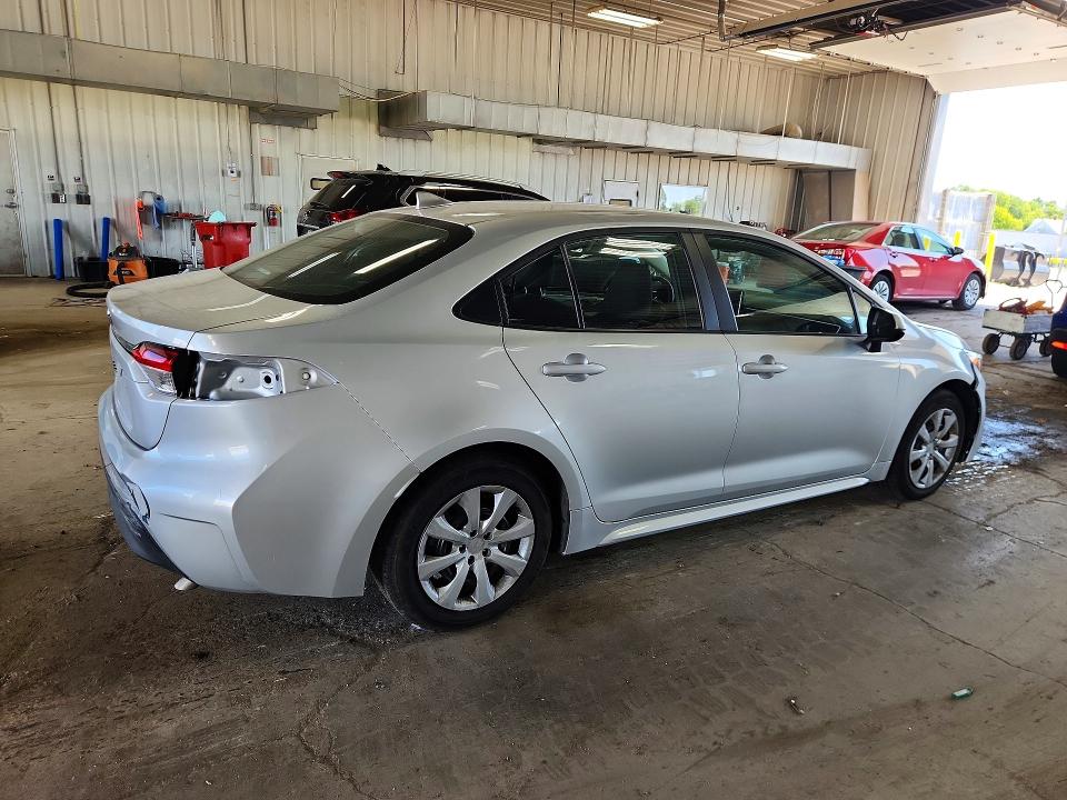 2025 Toyota Corolla VIN 5YFB4MDE6SP297570 COPART salvage auction — SIDE, Wi - Cert Of Title-Claim Paid, sold $4,250 on 2026-07-27 (photo 3)