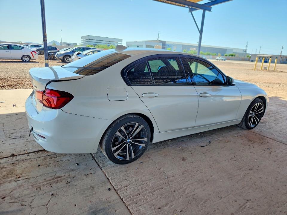 2018 BMW 3er VIN WBA8D9G5XJNU66694 COPART salvage auction — REAR END, Salvage Title, sold $2,550 on 2026-07-28 (photo 3)
