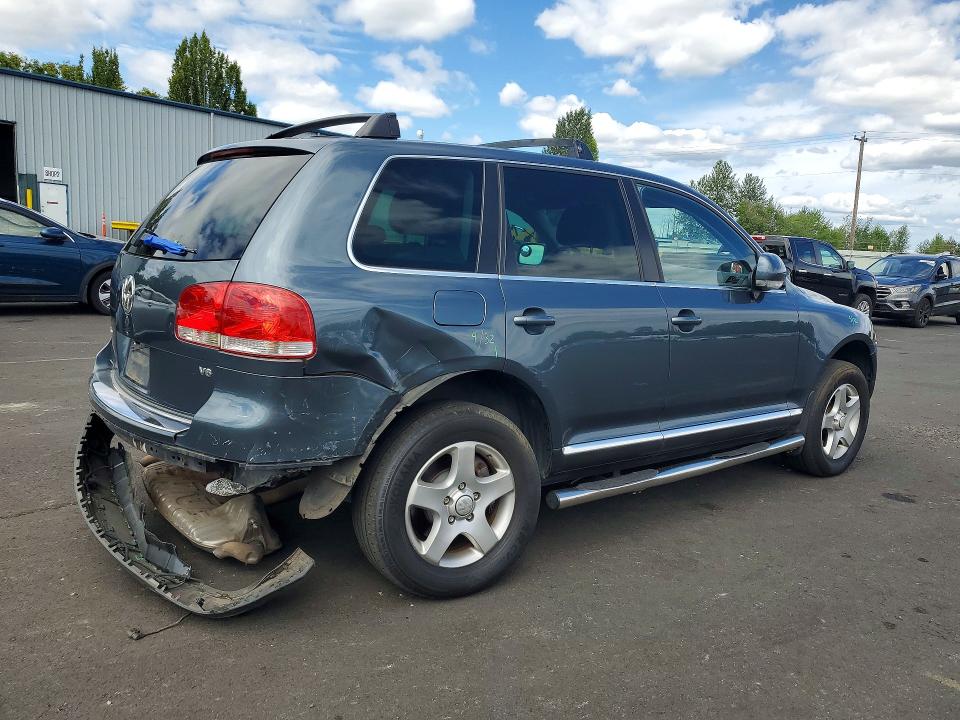 2005 Volkswagen Touareg VIN WVGBG77L25D013986 COPART salvage auction — REAR END, Or - Salvage Title Certificate, sold $100 on 2026-08-12 (photo 3)