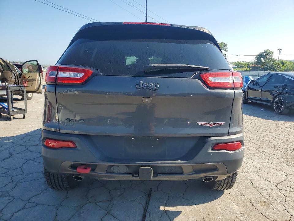2015 Jeep Cherokee VIN 1C4PJMBSXFW626744 COPART salvage auction — MINOR DENT/SCRATCHES, TN - CERTIFICATE OF TITLE, sold $750 on 2026-08-03 (photo 6)