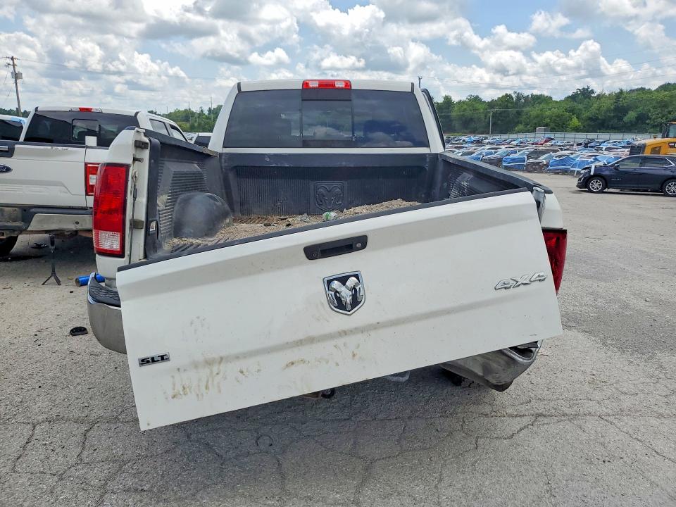 2017 Ram 2500 VIN 3C6UR5DLXHG652468 COPART salvage auction — ROLLOVER, Salvage Title, sold $4,000 on 2026-09-08 (photo 6)