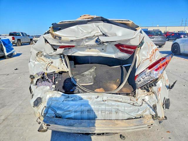 2020 Toyota Camry VIN 4T1F31AK3LU541186 COPART salvage auction — REAR END, Tx - Salvage Vehicle Title, sold $2,250 on 2026-09-03 (photo 6)