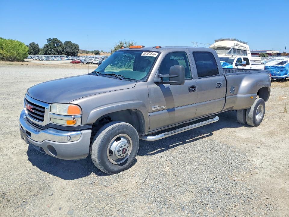 2007 Gmc VIN 1GTJK33D27F152092 COPART salvage auction — MINOR DENT/SCRATCHES, CA - SALVAGE CERTIFICATE, sold $10,100 on 2026-07-28 (photo 1)