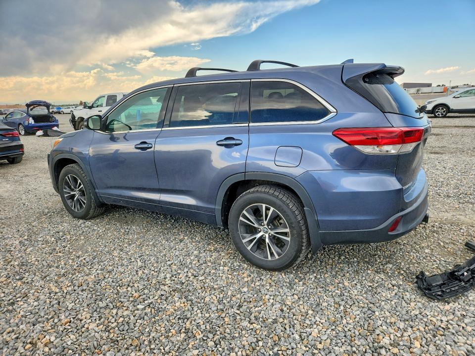 2018 Toyota Highlander VIN 5TDBZRFH4JS872938 COPART salvage auction — FRONT END, Co - Salvage Title, sold $575 on 2026-07-30 (photo 2)