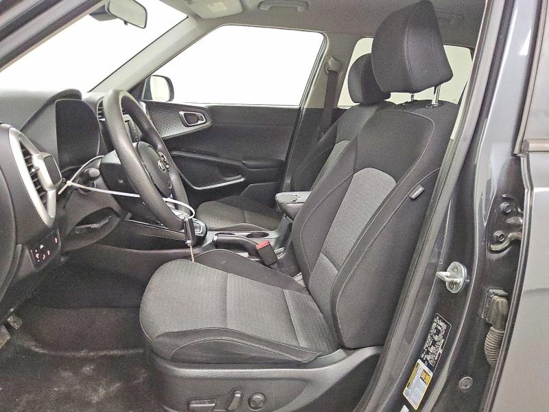 2021 Kia Soul VIN KNDJ23AU7M7747688 COPART salvage auction — MINOR DENT/SCRATCHES, TX - CERTIFICATE OF TITLE, sold $7,007 on 2026-08-25 (photo 7)