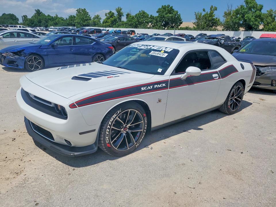2016 Dodge Challenger VIN 2C3CDZFJ2GH249044 — COPART salvage auction photo