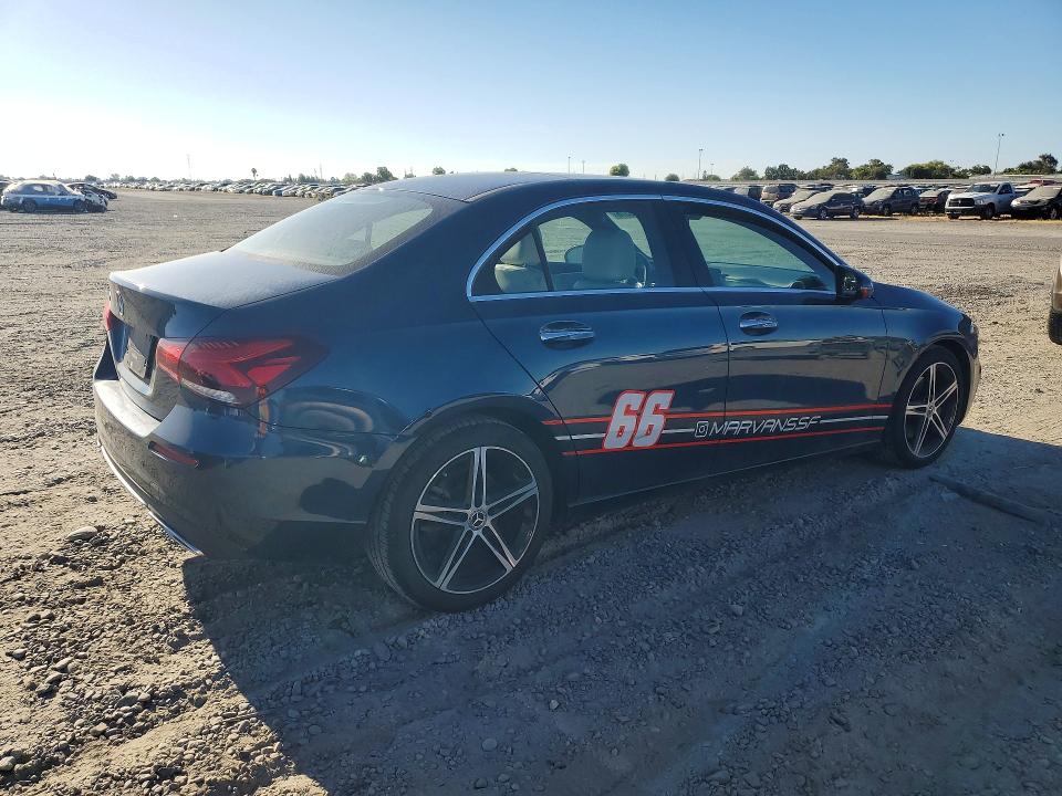 2022 Mercedes-benz A-klasse VIN W1K3G4EB9NJ326154 COPART salvage auction — MINOR DENT/SCRATCHES, Salvage Title, sold $10,200 on 2026-08-27 (photo 3)