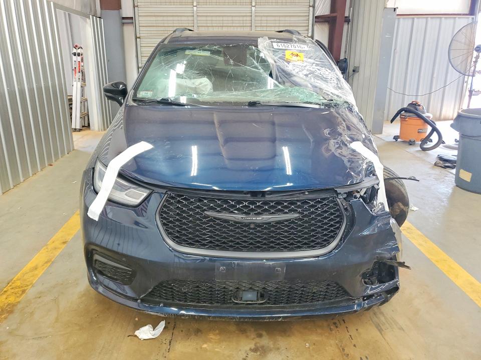 2024 Chrysler Pacifica VIN 2C4RC1S75RR102735 COPART salvage auction — FRONT END, FL - CERT OF TITLE SLVG REBUILDABLE (P), sold $9,100 on 2026-07-29 (photo 5)