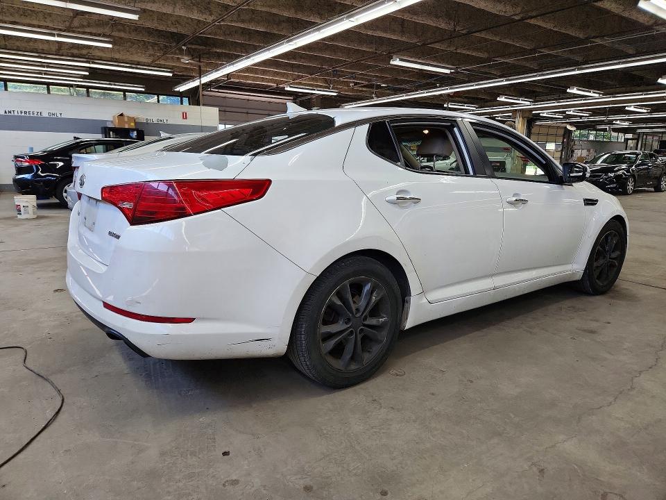 2012 Kia Optima VIN 5XXGN4A78CG007994 COPART salvage auction — MINOR DENT/SCRATCHES, Il - Certificate Of Title, sold $2,232 on 2026-07-27 (photo 3)