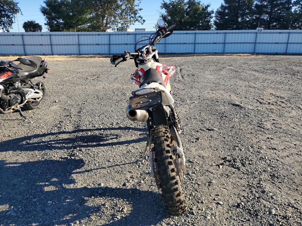 2014 Husqvarna Te VIN ZKHKCEDJ3EV000193 COPART salvage auction — FRONT END, Ca - Dis/Dlr/Exp Only Clean Title, sold $100 on 2026-07-28 (photo 4)