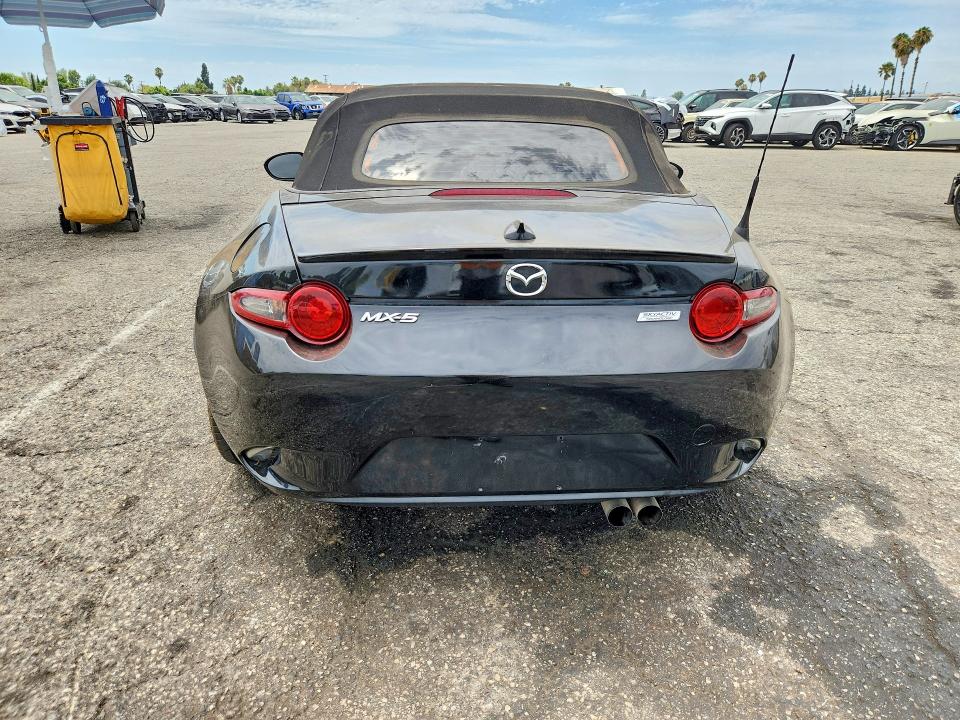 2016 Mazda Mx-5 VIN JM1NDAC72G0116576 COPART salvage auction — MINOR DENT/SCRATCHES, Salvage Title, sold $7,300 on 2026-08-21 (photo 6)