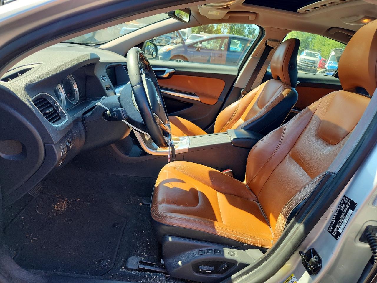 2012 Volvo S60 VIN YV1622FS6C2110028 COPART salvage auction — Front End, OR - SALVAGE TITLE CERTIFICATE, sold $575 on 2026-09-10 (photo 7)