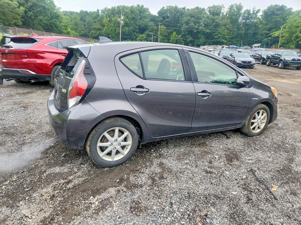 2016 Toyota Prius VIN JTDKDTB3XG1123086 COPART salvage auction — REAR END, Md - Cert Of Salvage > 75% Damage, sold $1,300 on 2026-07-23 (photo 3)