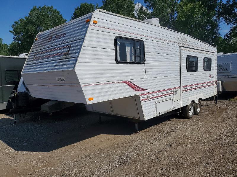 1997 Jayco jay VIN 1UJCJ02N1V5LU0061 COPART salvage auction — ROOF, MI - DEALER ONLY CLEAN TITLE, sold $25 on 2026-09-01 (photo 2)