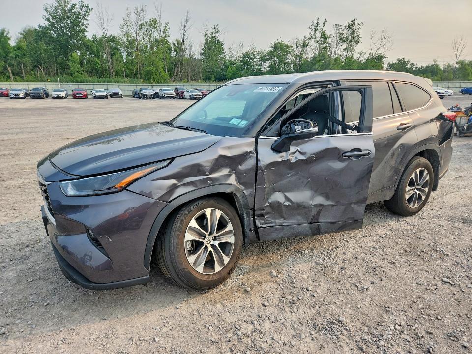 2022 Toyota Highlander VIN 5TDHZRBH6NS586756 COPART salvage auction — SIDE, NY - MV-907A SALVAGE CERTIFICATE, sold $13,700 on 2026-07-28 (photo 1)