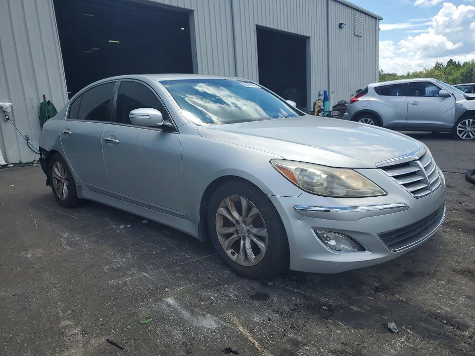 2013 Hyundai Genesis VIN KMHGC4DD8DU248050 COPART salvage auction — REAR END, FL - CERT OF TITLE SLVG REBUILDABLE, sold $60 on 2026-07-29 (photo 4)