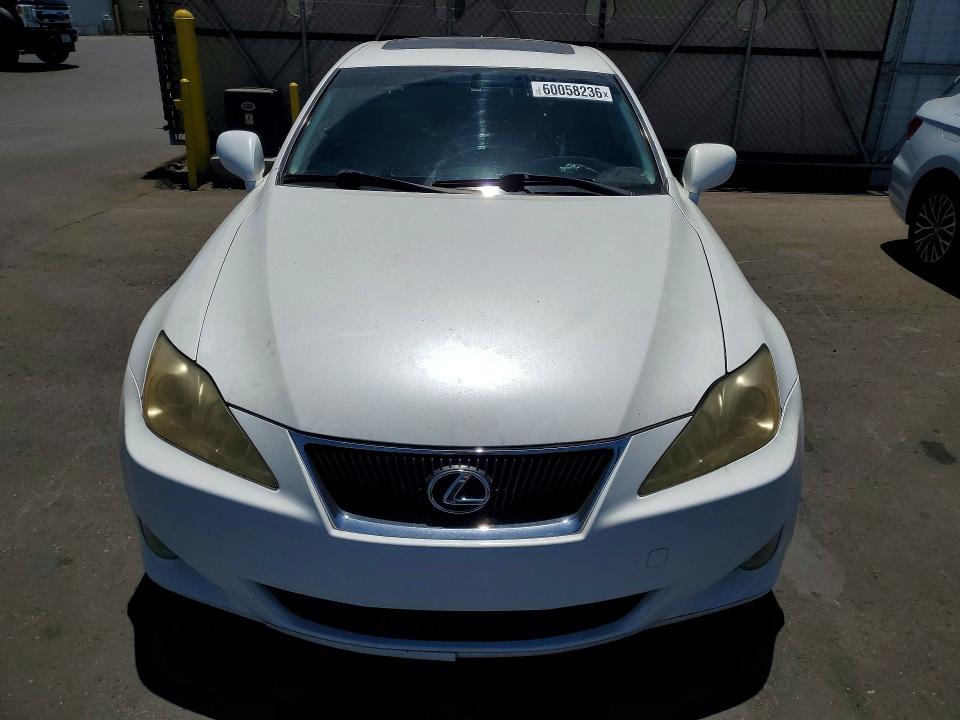 2007 Lexus Is VIN JTHBK262472032387 COPART salvage auction — MINOR DENT/SCRATCHES, Ca - Dis/Dlr/Exp Clean W/Salv Hist, sold $1,500 on 2026-07-15 (photo 5)