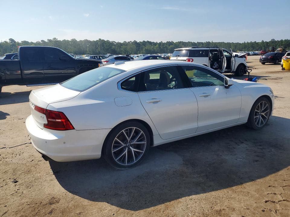 2017 Volvo VIN YV1102AK3H1010182 COPART salvage auction — MECHANICAL, Sc - Certificate Of Title, sold $4,000 on 2026-07-16 (photo 3)