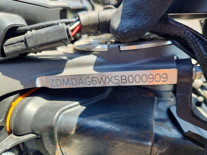 2025 Ducati Panigale VIN ZDMDAG6WXSB000909 COPART salvage auction — FRONT END, Ny - Mv-907A Salvage Certificate, sold $10,300 on 2026-08-13 (photo 8)