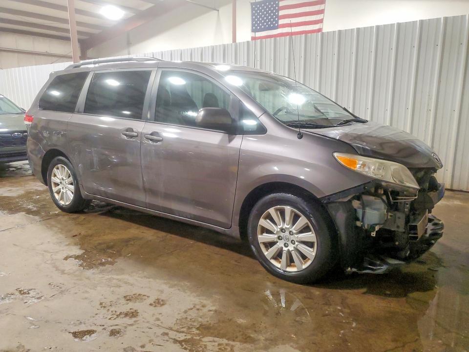 2013 Toyota Sienna VIN 5TDJK3DC8DS069719 COPART salvage auction — FRONT END, PA - CERTIFICATE OF SALVAGE, sold $1,950 on 2026-07-24 (photo 4)