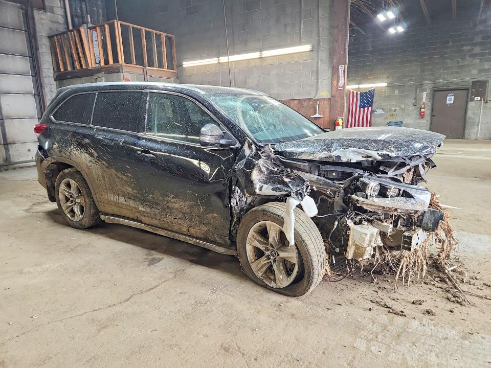 2018 Toyota Highlander VIN 5TDDZRFH4JS863052 COPART salvage auction — FRONT END, Ny - Mv-907A Salvage Certificate, sold $6,000 on 2026-07-27 (photo 4)